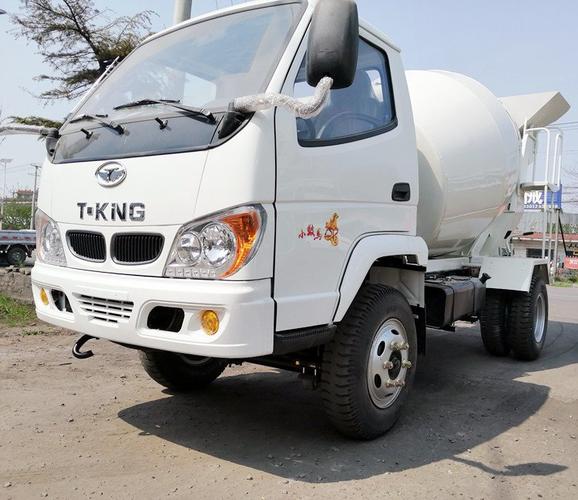 五征小型三轮搅拌车 山东厂家直销，3立方方便使用的小型搅拌车